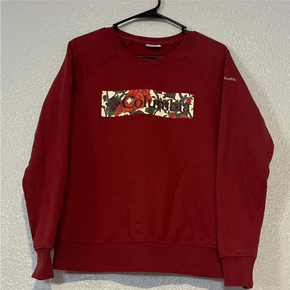 Columbia women’s Burgundy Crewneck Sweater